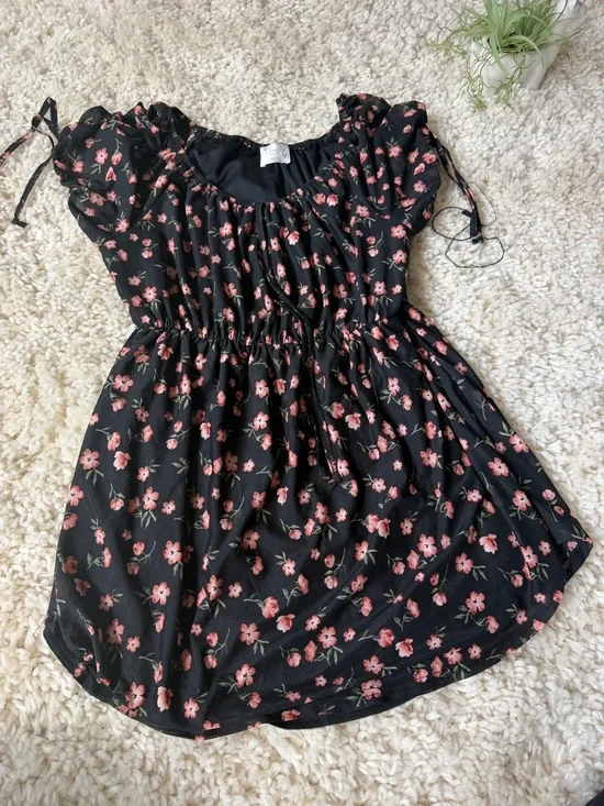 Siren Lily Black Floral Peasant Blouse with Pink Flowers - Picture 2 of 4